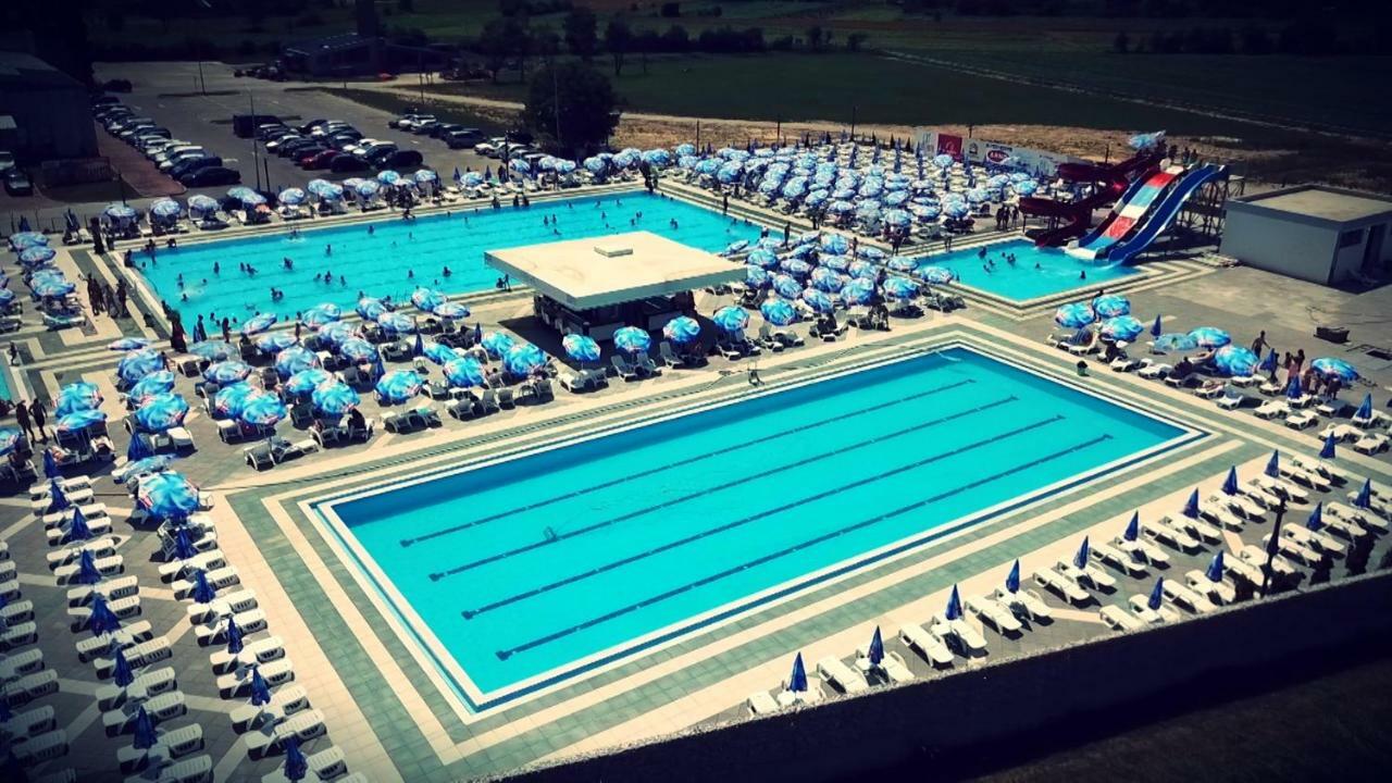 Hotel Stobex Loznica Exteriör bild